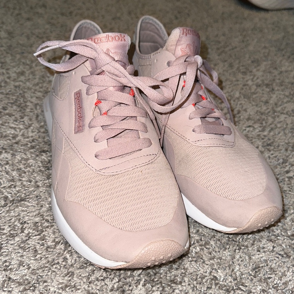 Reebok Classic Nylon SP Sneakers, Pink DMXFOAM Women’s Sneaker Size 9 CN7746